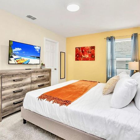 Stunning Rare Lake Front 7Br Holiday Home - Sleeps 14 - Pool, Hot Tub, & Games! Orlando Extérieur photo